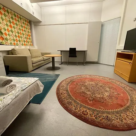Office House Services 210 * Helsinki