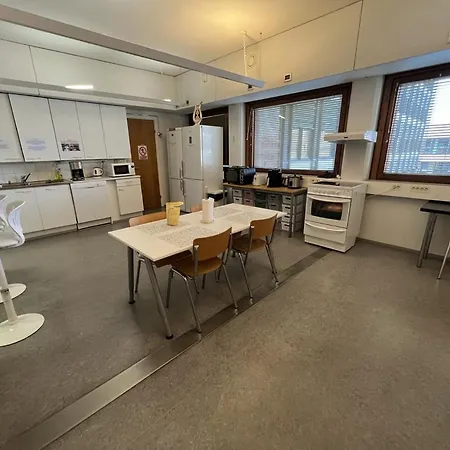 Office House Services 210 * Helsinki